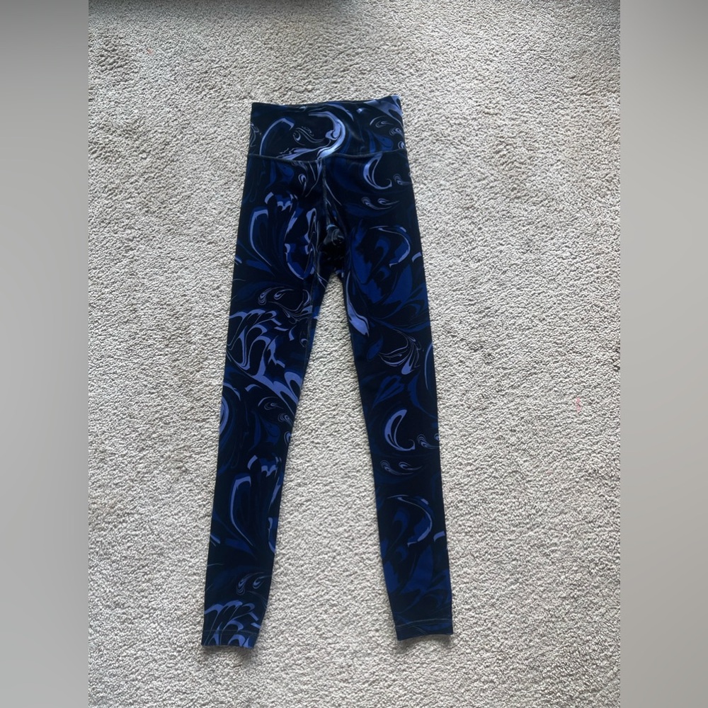 Athleta brand women legging size XXS black color Very New  ***Note No Return